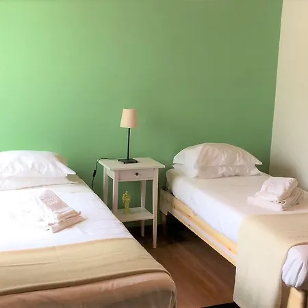 Checkincheckout Retiro De 马夫拉